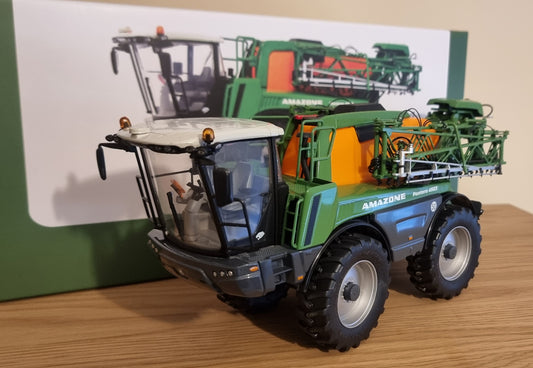 1:32 Universal Hobbies Amazone Pantera Sprayer