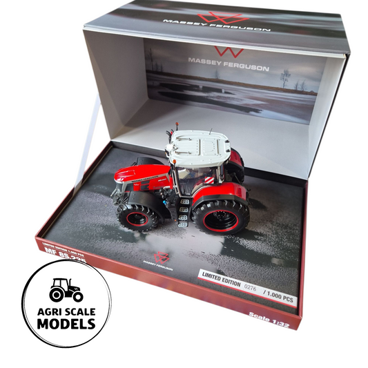 Massey Ferguson 8S.225 Farmcontractor Beute Roodkapje – 1:32 Limited Edition Model by Universal Hobbies in open display box