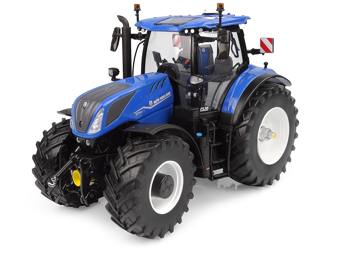 universal hobbies new holland t7 300 farm model tractor