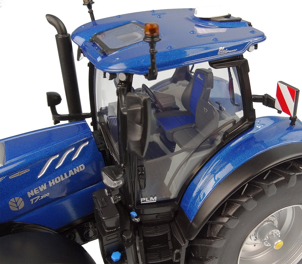 universal hobbies new holland t7 300 blue power farm model tractor