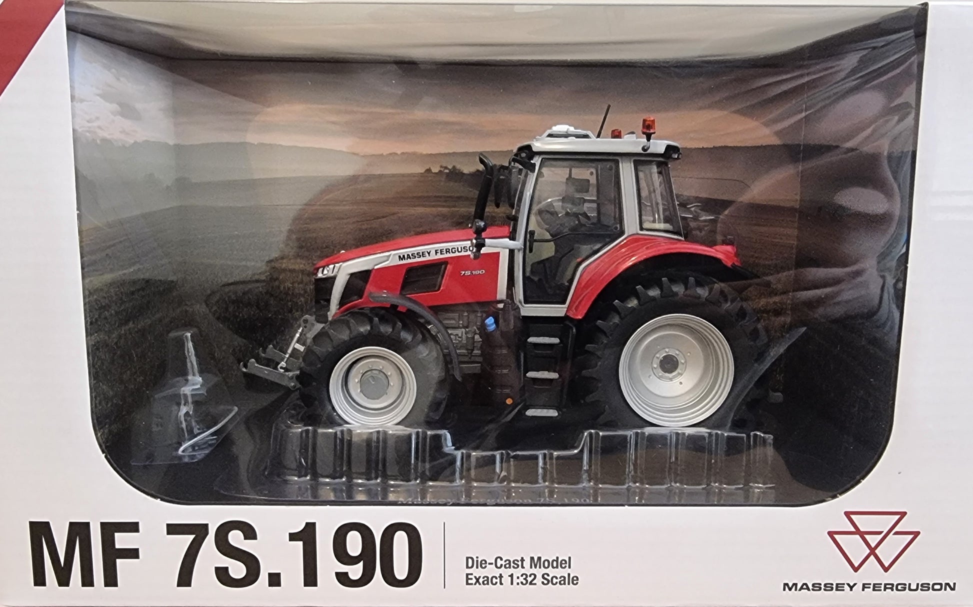 Universal hobbies massey ferguson 82 265 model tractor